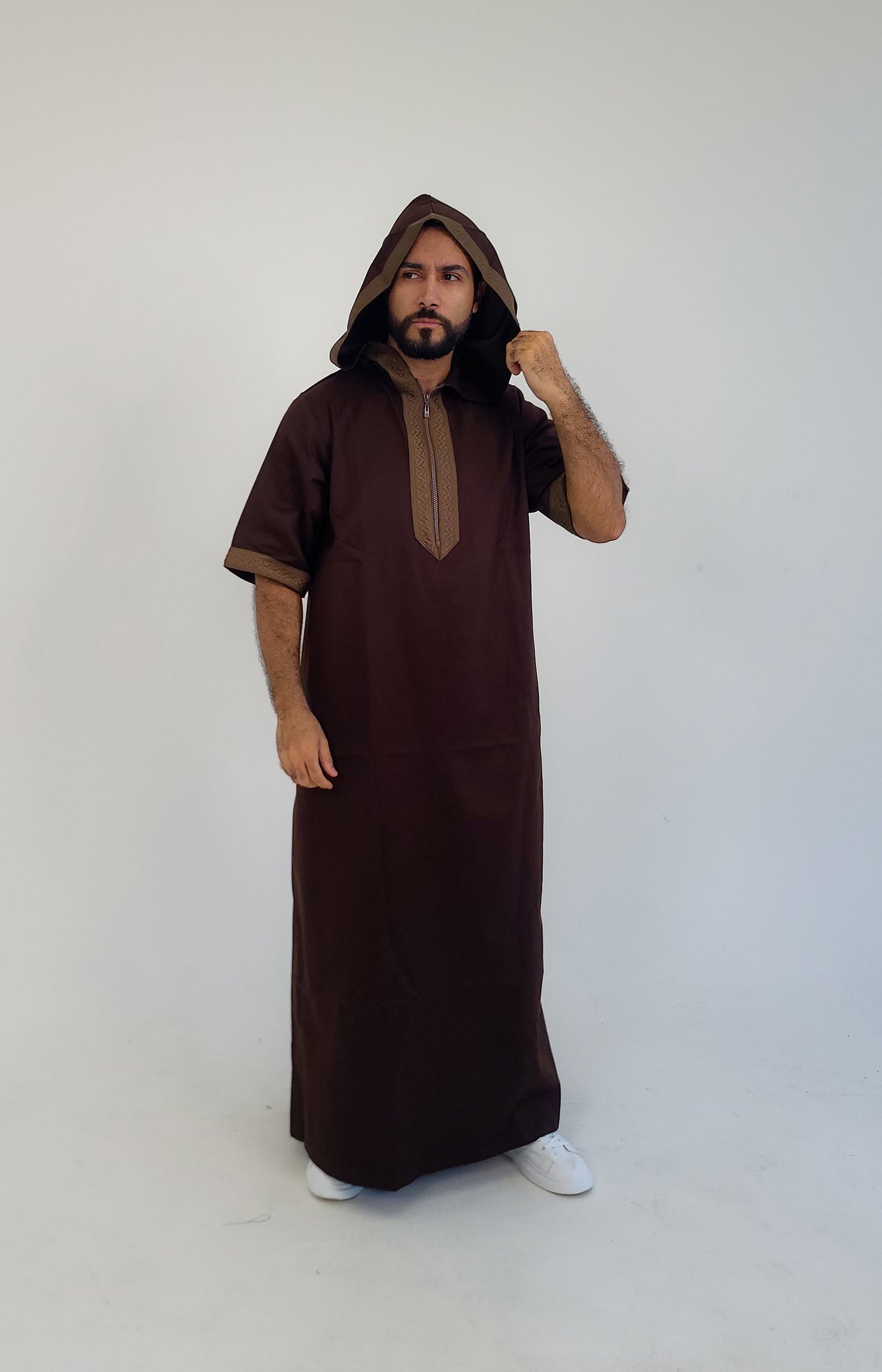 Brown ( Light Brown Zigzag Border - Short Sleeve ) Kaftan